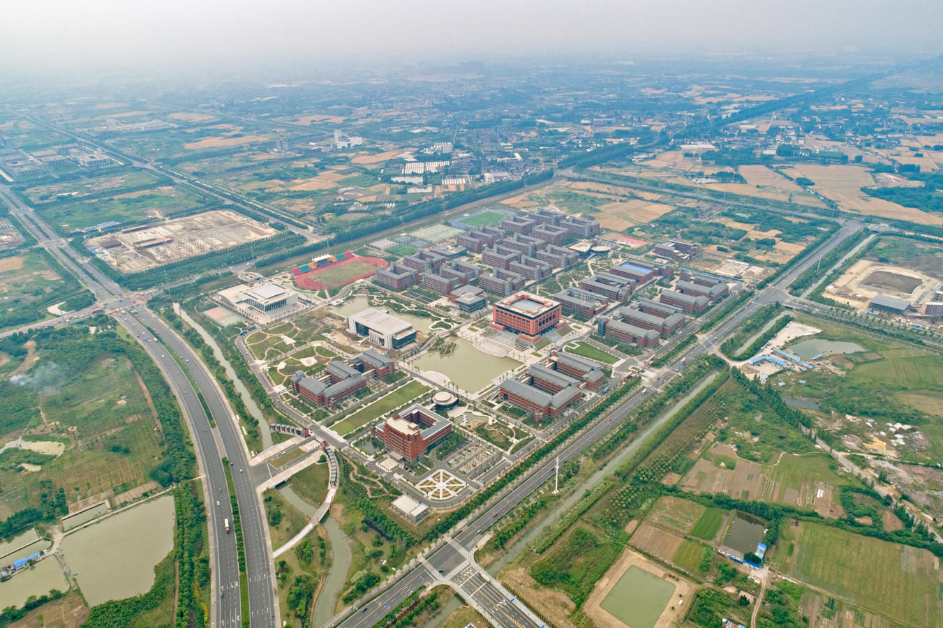 常州工学院图书馆